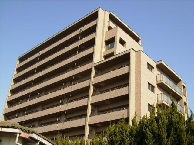 サーパス原尾島けやき通りの外観