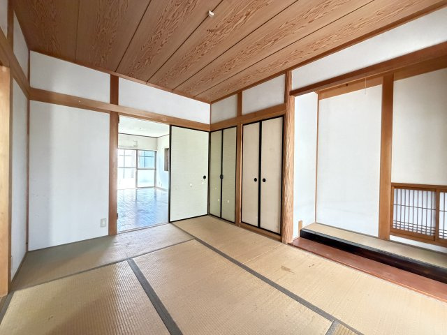 橿原市東坊城町の和室|１階和室６帖です