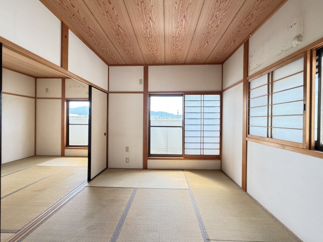 橿原市東坊城町の和室|和室が二部屋続きなので広々利用して頂けます