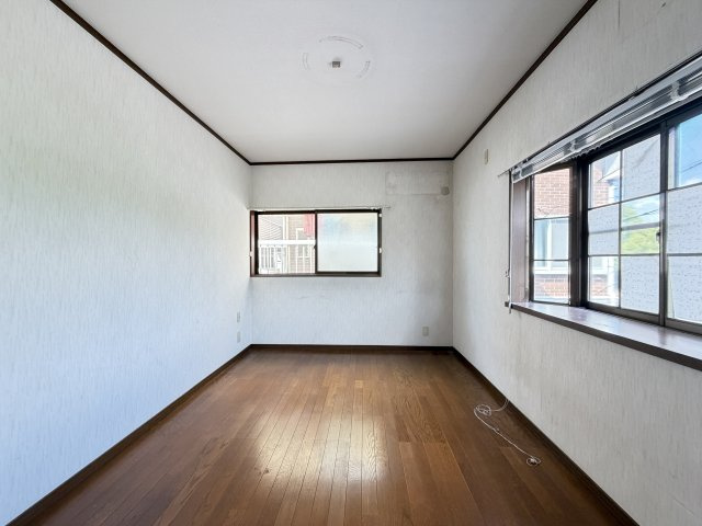 橿原市東坊城町の洋室|ゆったりした洋室７帖です
