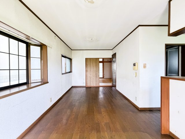 橿原市東坊城町の居間・リビング|家族団らんすごせます