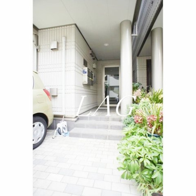【エントランス】 | アリスタ | エントランスです。