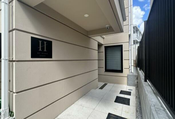 HJ PLACE SASAZUKAのエントランス