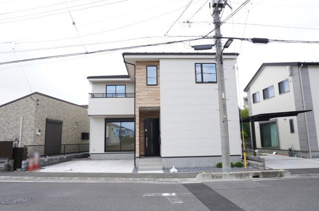 草加市稲荷4丁目 新築分譲住宅 の外観