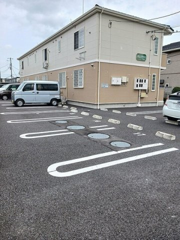 【駐車場】 | カリーノ・コスモスＡ | 駐車スペースもあります