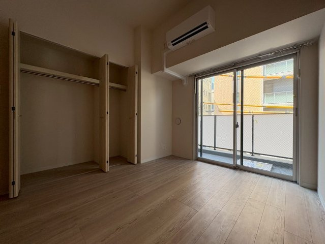 川崎市多摩区登戸の賃貸マンションの洋室