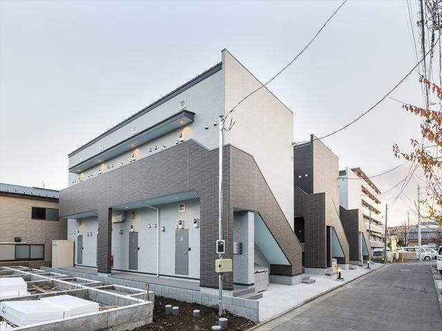 さいたま市緑区大字大間木のアパートの外観
