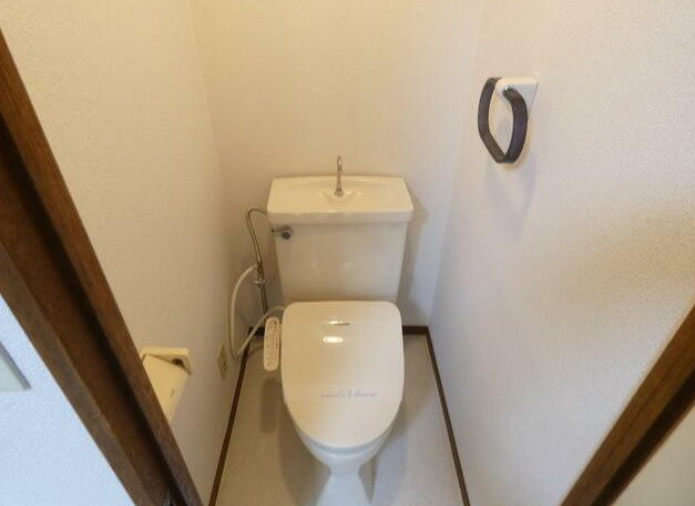 調布市多摩川５丁目の賃貸マンションのトイレ