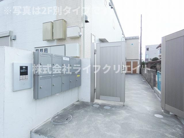 CHELSEA日野のエントランス