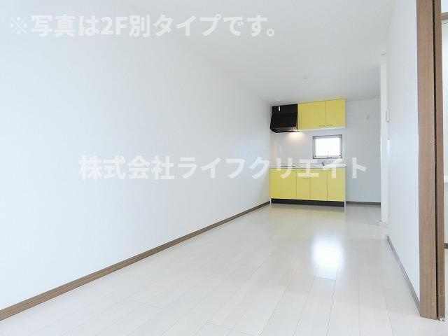 CHELSEA日野の洋室