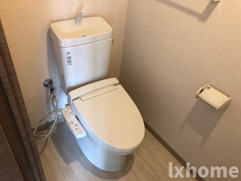 サンマルセのトイレ|落ち着いたトイレです