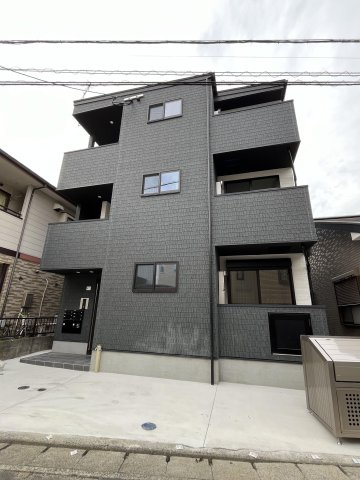 Riva春日光町の外観