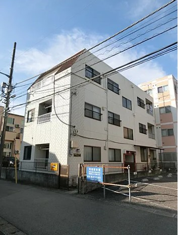 ファーストステップの外観