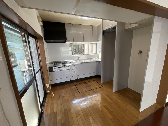 【居間・リビング】 | 宮脇107-12戸建　貸家 | 使いやすい居間です