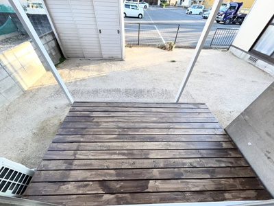 【庭】 | 浜戸建て