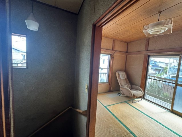 -三丁目不動産-　熊谷市拾六間　昭和52年築の和室|2階