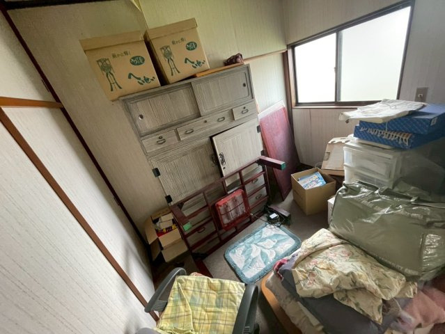 -三丁目不動産-　秩父郡長瀞町本野上　昭和44年築の洋室|広々とした洋室です