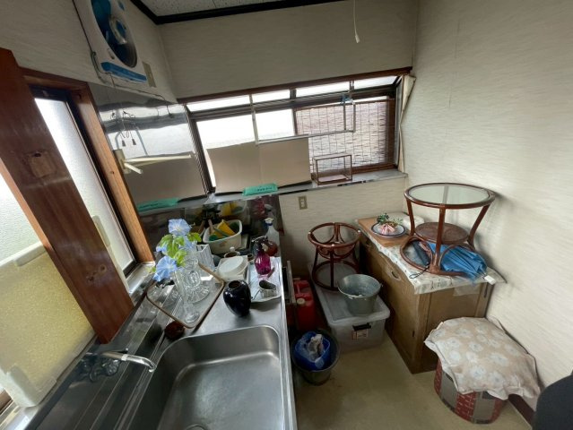 -三丁目不動産-　秩父郡長瀞町本野上　昭和44年築のキッチン|キッチンでお料理をお楽しみください