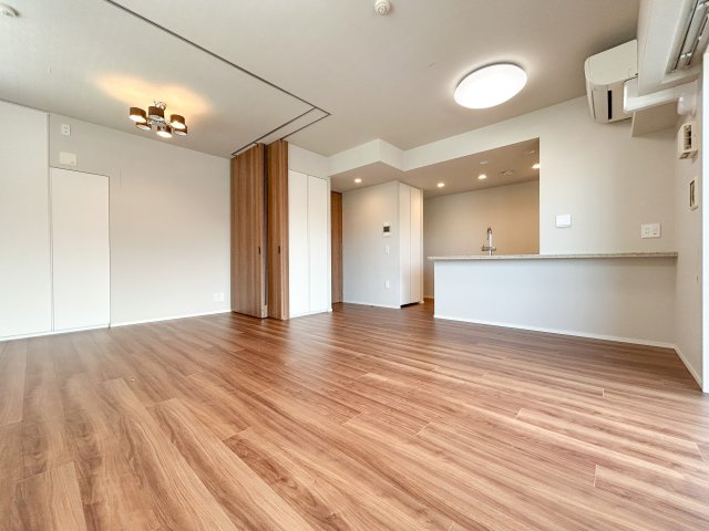 ドレッセ世田谷下馬の居間・リビング|ゆったりとしたリビングです