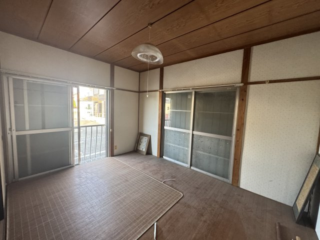 -三丁目不動産-　児玉郡上里町堤　昭和50年築の洋室|きれいな洋室です