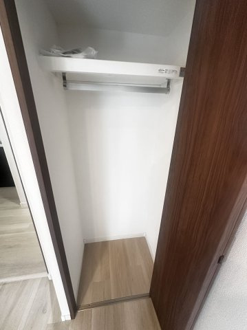 ライオンズマンション文京根津の収納|こまごまとしたものを収納できそうですね
