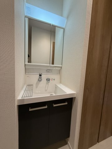 川口サニーコーポの独立洗面台|使いやすい独立洗面台です