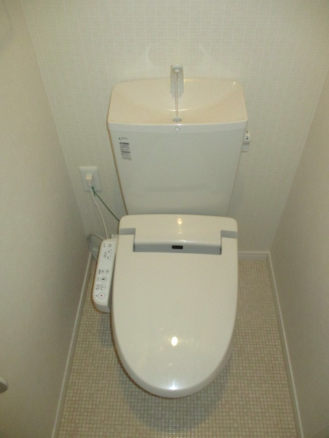 Grandtic aceroのトイレ