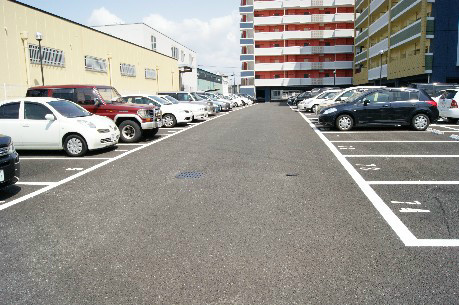 【駐車場】コンダクト福岡東