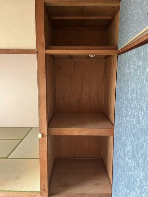 百草台ハイツの収納