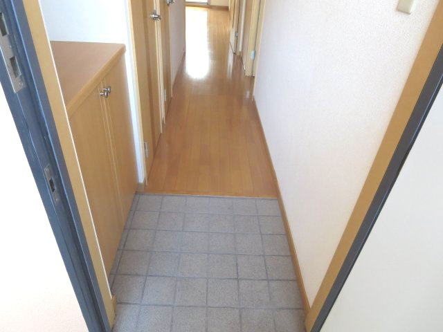 メゾン　ボヌールの玄関