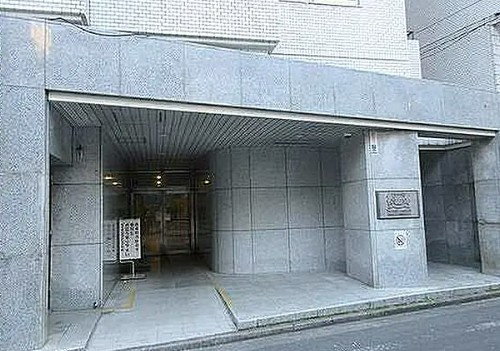 ライオンズマンション池袋のエントランス