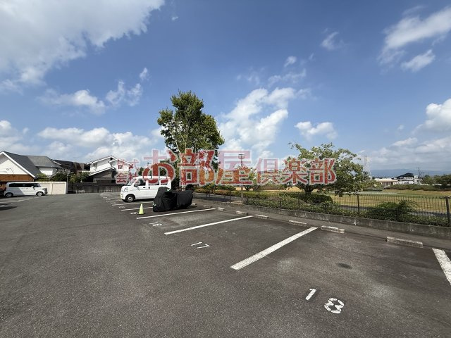 パークサイド藤光の駐車場|駐車場に車を止められます