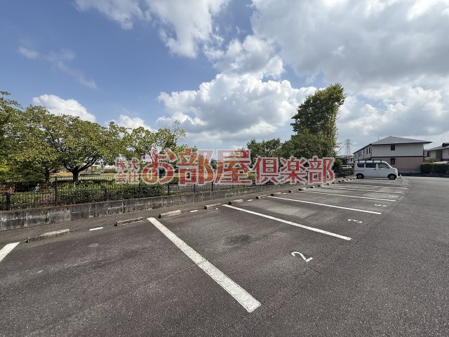 パークサイド藤光の駐車場|駐車スペースもあります