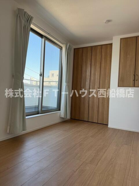 西船橋戸建ての寝室