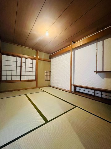 城東区今福南２丁目中古戸建の和室|和室（約6.6帖）：い草が香る畳の和室です。