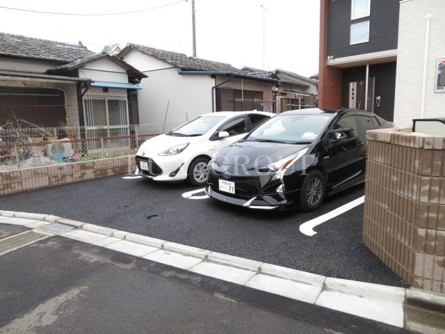 【駐車場】 | ファーレ　ラ　ヴェルドゥーレ