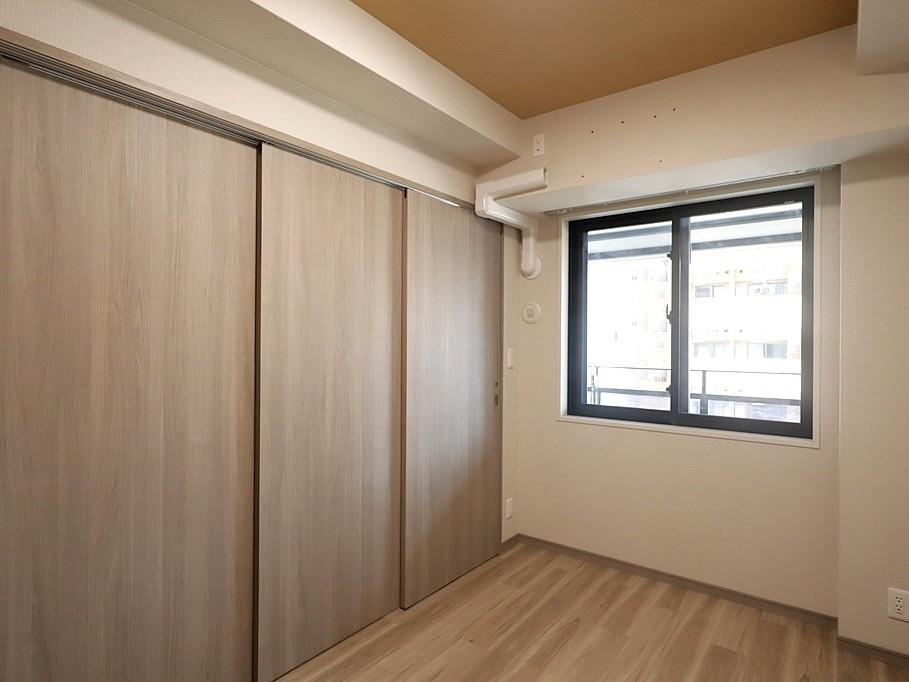プレサンスレジェンド堺筋本町タワーの洋室
