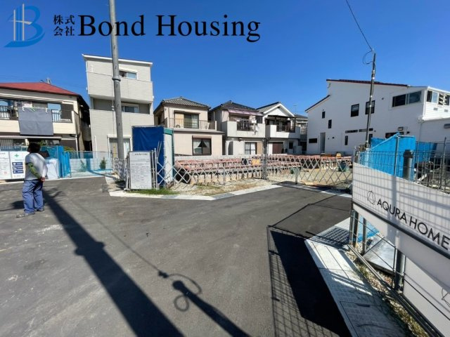 林崎松江海岸駅まで徒歩8分　松江　新築8区画　1号棟の前面道路含む現地写真