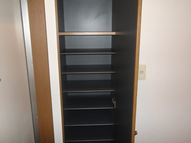 キャンベルハイムの収納|下駄箱