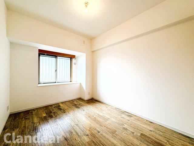 日神パレステージ竹ノ塚第2の洋室|ドキドキの新生活も、安心してスタート。ぴったりの住まいを見つけませんか？クランディアが一緒に住まい選びをサポートします‼　まずは、お気軽にお問合せください　＃クランディア