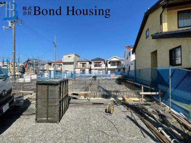 大容量WIC完備　松江　新築8区画　3号棟の前面道路含む現地写真