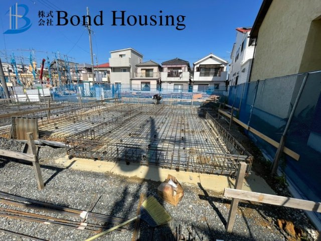 大容量WIC完備　松江　新築8区画　3号棟の前面道路含む現地写真