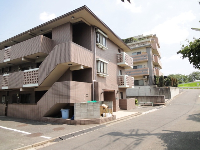 綴マンションの外観