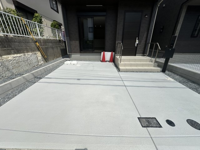 神戸市西区糀台２丁目新築戸建A号棟の駐車場