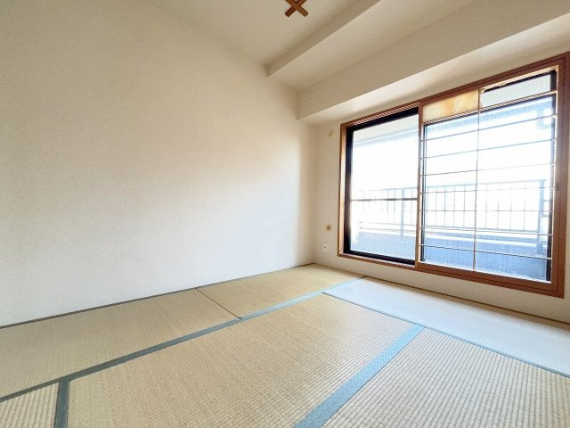 ライオンズマンション三国本町の和室