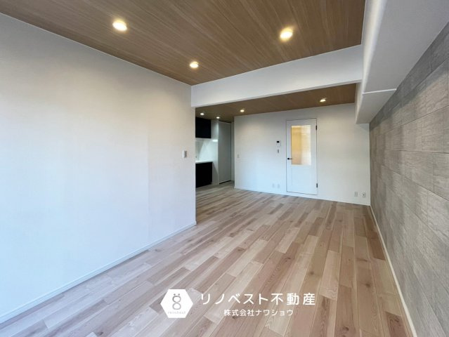 シャルム小阪壱番館の居間・リビング|日当りの良いリビングスペース◎
家族の会話も弾みそう♪