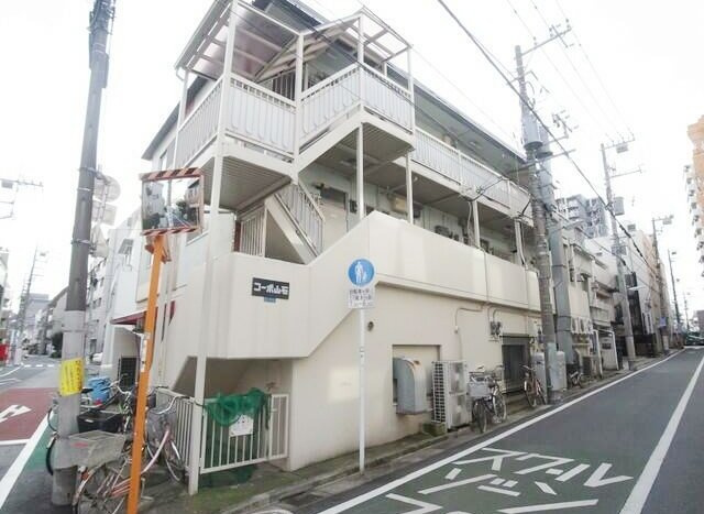 コーポ山石の外観