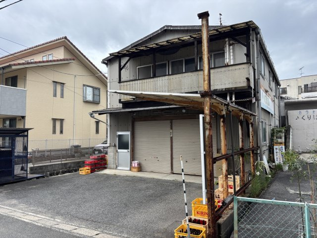 尾道市　倉庫の外観