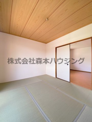 【和室】 | 　ディアコート堀溝 | ※同タイプ別室の写真を使用しています。
　設備内容や色調など相違がある場合は実際のお部屋の現状優先となります。