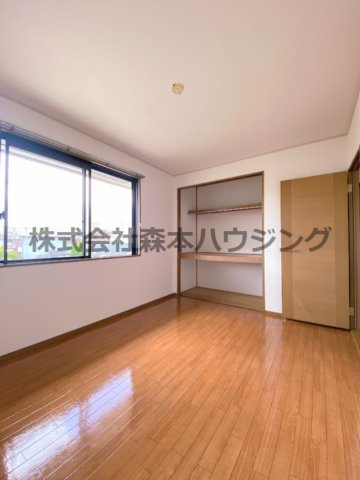 【洋室】 | 　ディアコート堀溝 | ※同タイプ別室の写真を使用しています。
　設備内容や色調など相違がある場合は実際のお部屋の現状優先となります。
